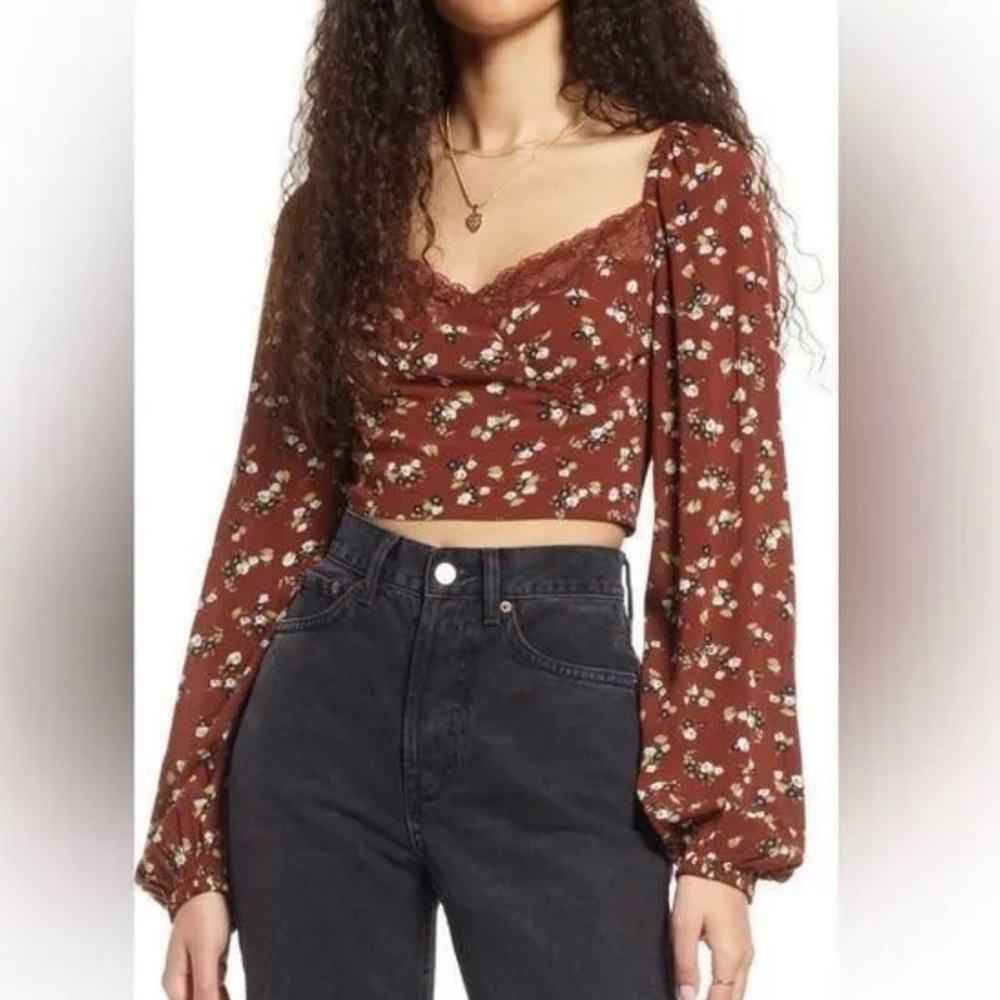 Brown Floral Sweetheart Longsleeve Top from BP size M
